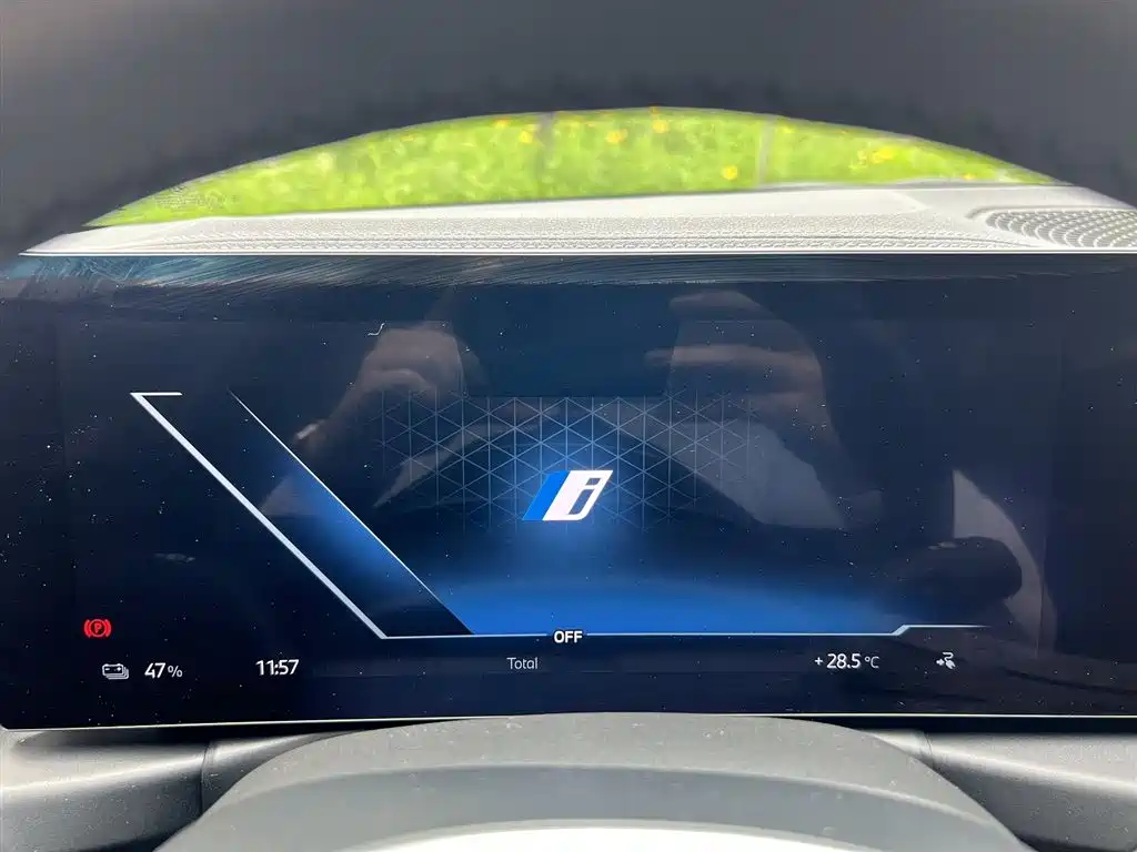 BMW i3 — миниатюра 11