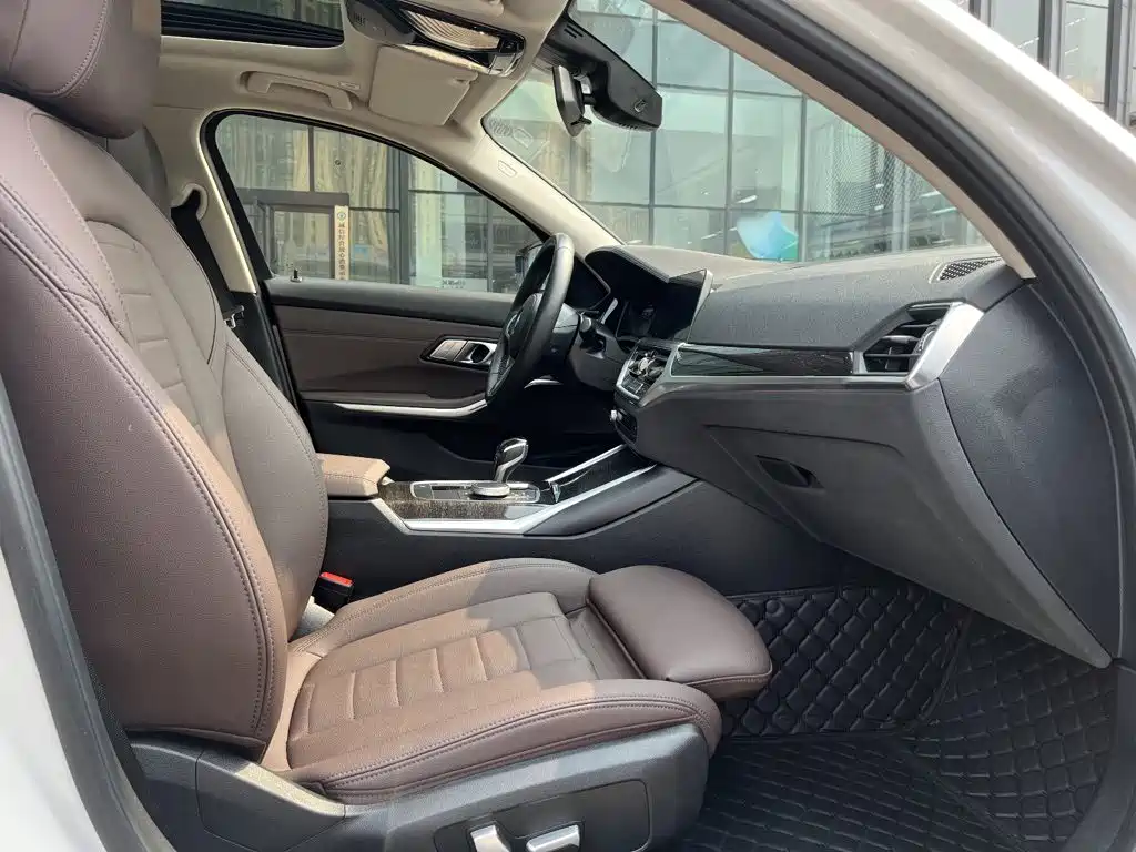 BMW 3 Series — миниатюра 30
