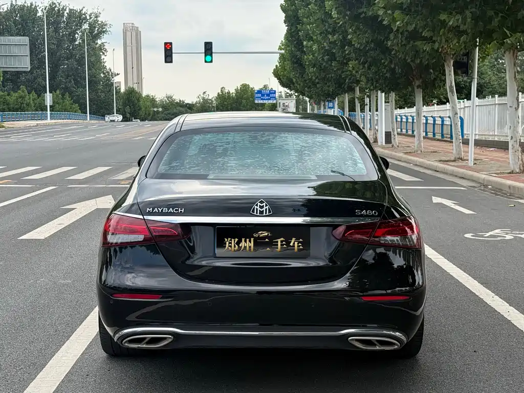 Mercedes-Benz E-Class — миниатюра 20