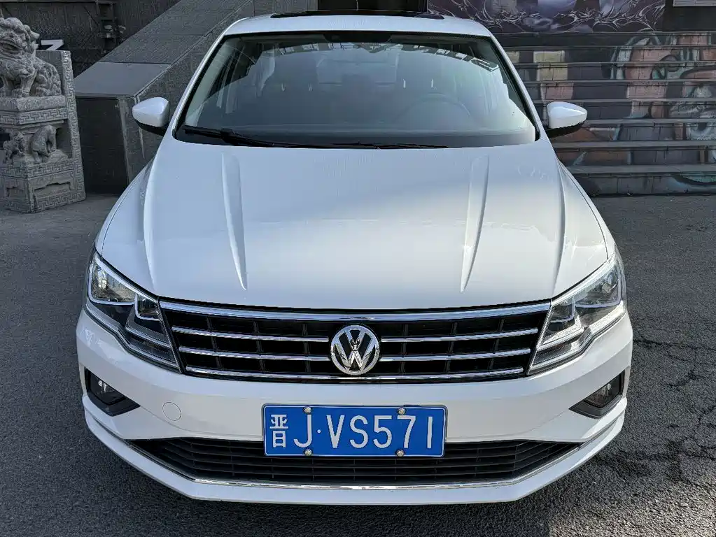 Volkswagen Jetta — миниатюра 2