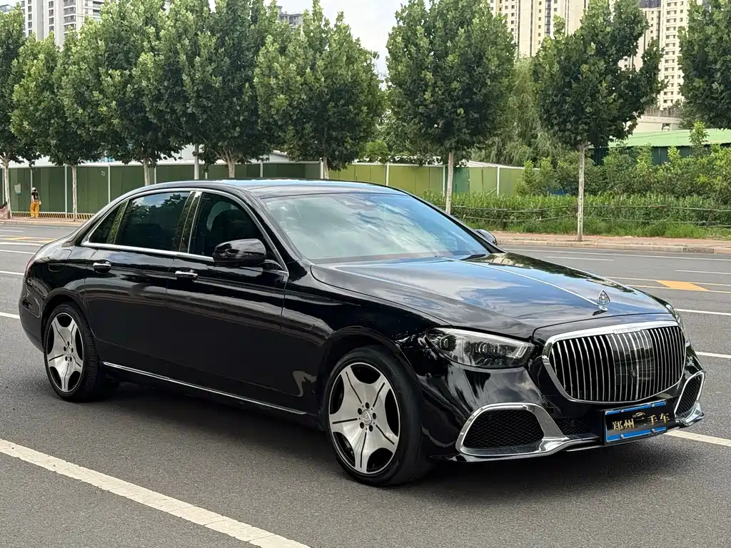 Mercedes-Benz E-Class — миниатюра 3