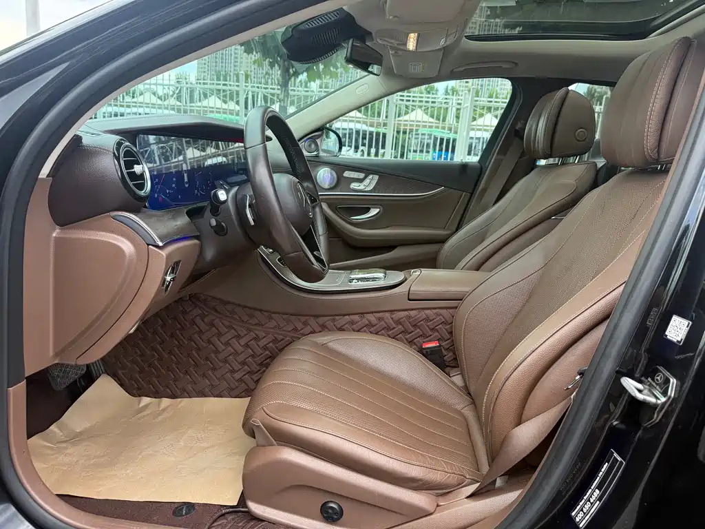 Mercedes-Benz E-Class — миниатюра 4
