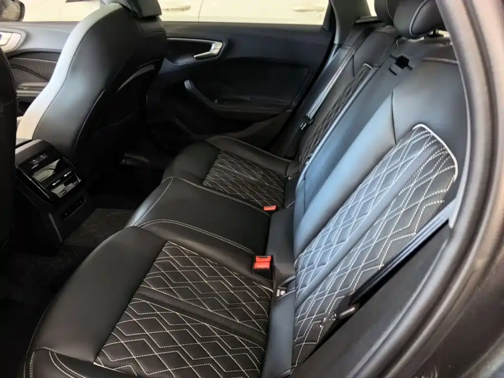 Audi A5L — миниатюра 17