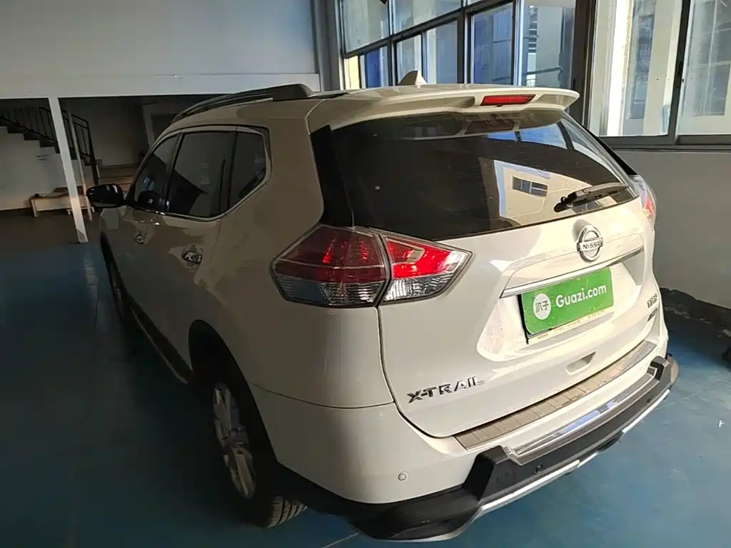 Nissan X-Trail — миниатюра 5