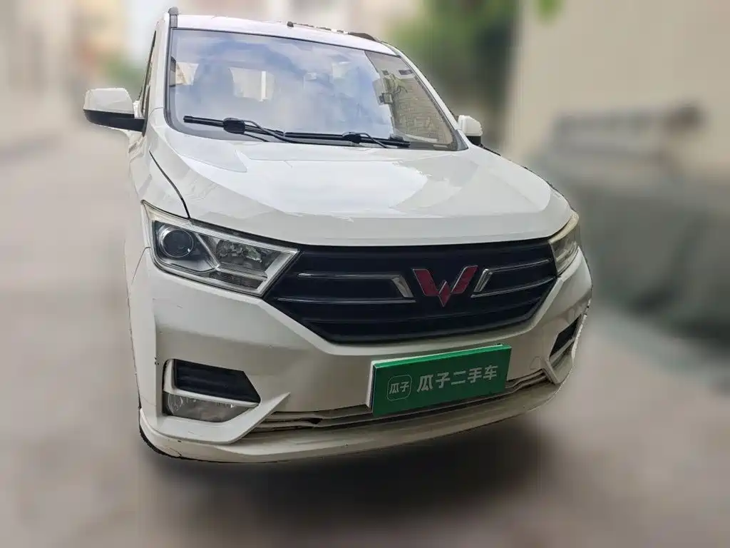 Wuling Hongguang — миниатюра 2