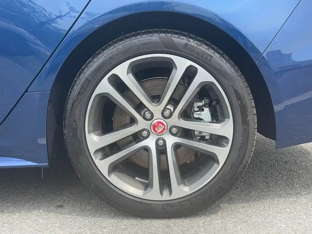 Jaguar XEL — миниатюра 5