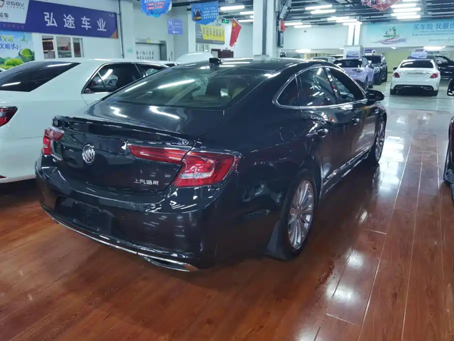 Buick LaCrosse — миниатюра 3