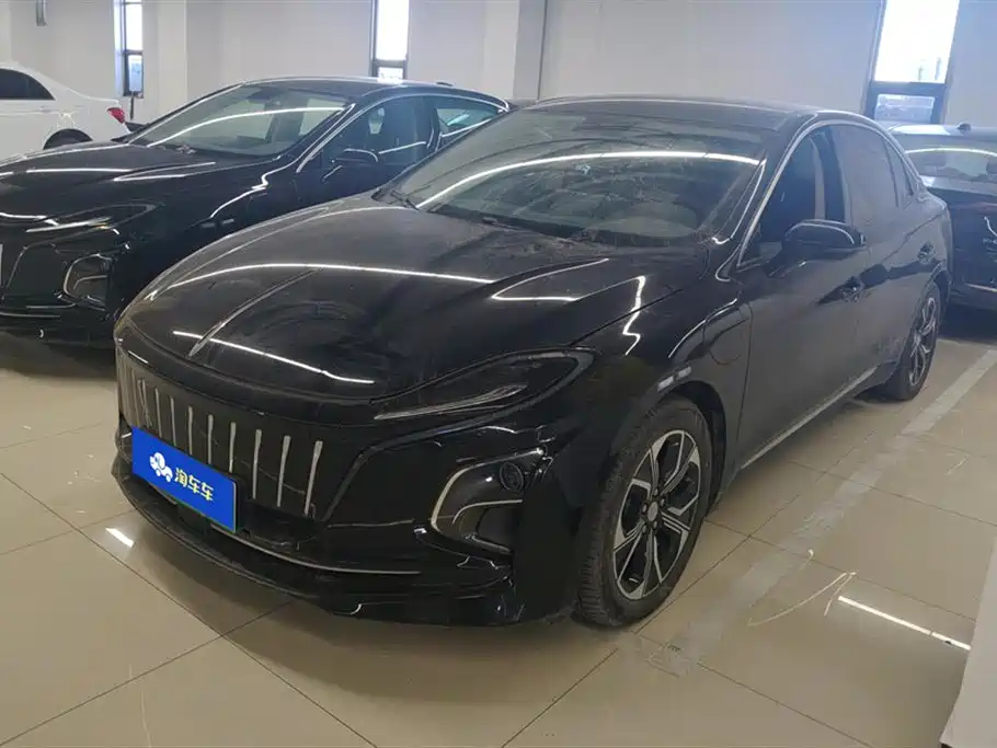 Hongqi HONGQI E QM5