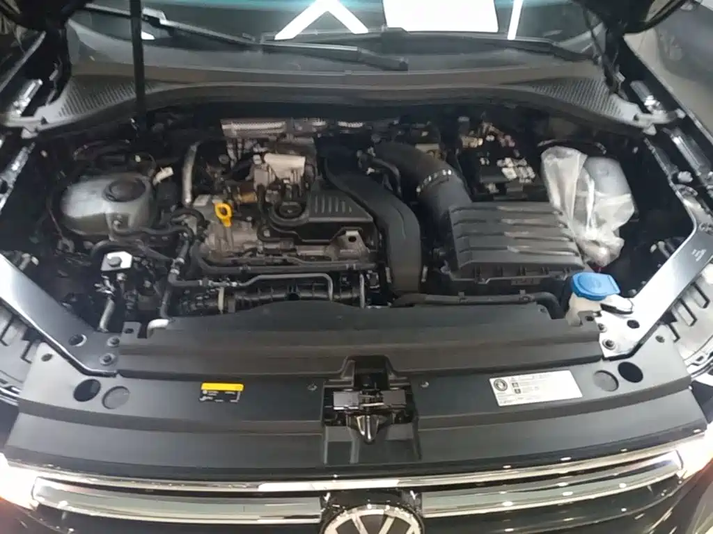 Volkswagen Tiguan L — миниатюра 20