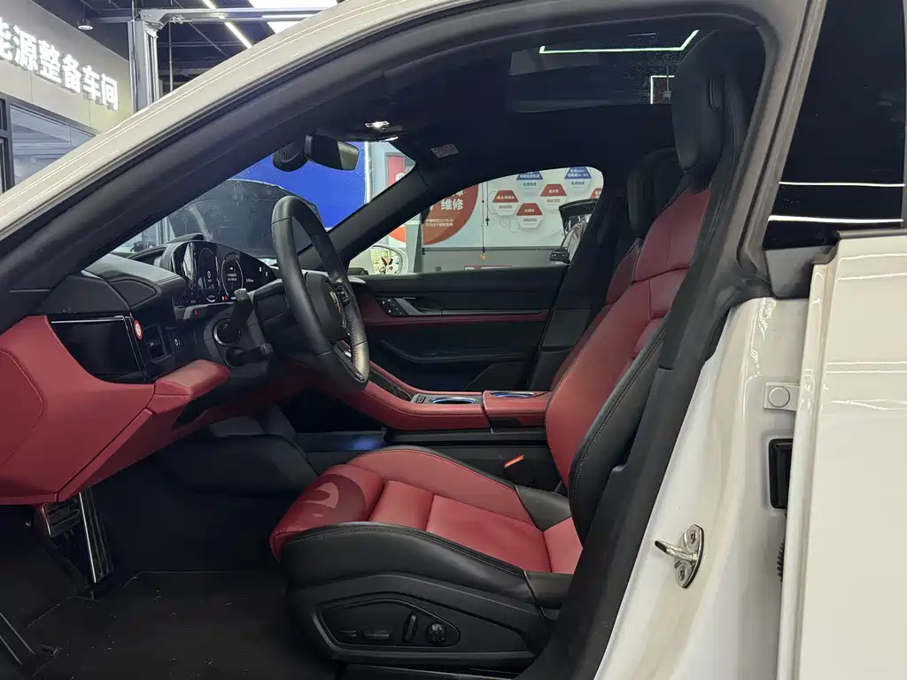 Porsche Taycan 2024 Taycan 4
