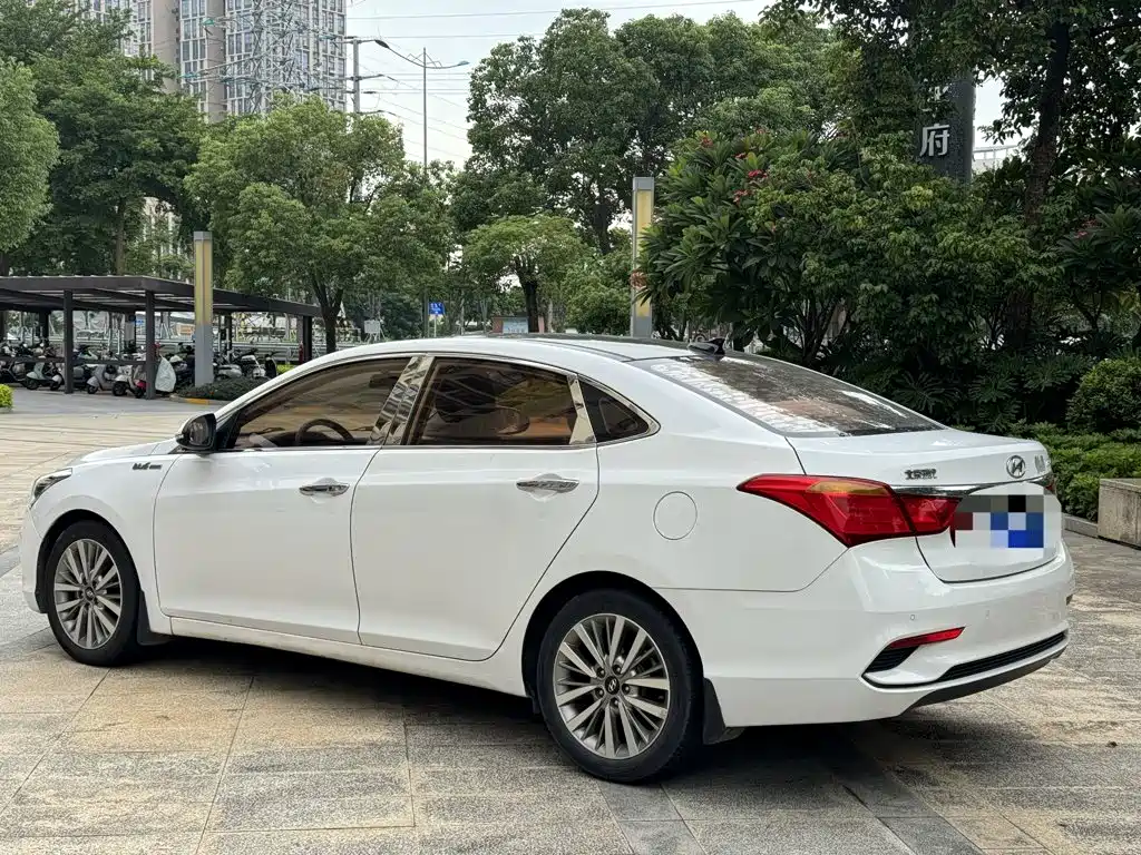 Hyundai Mistra — миниатюра 7
