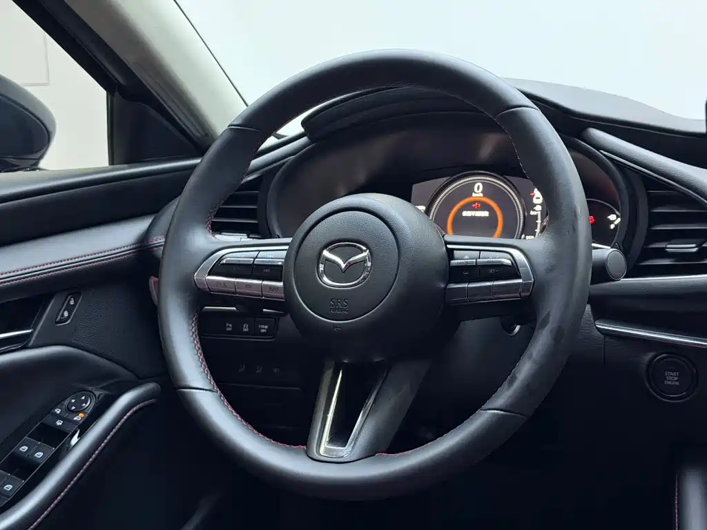 Mazda 3 Axela — миниатюра 11