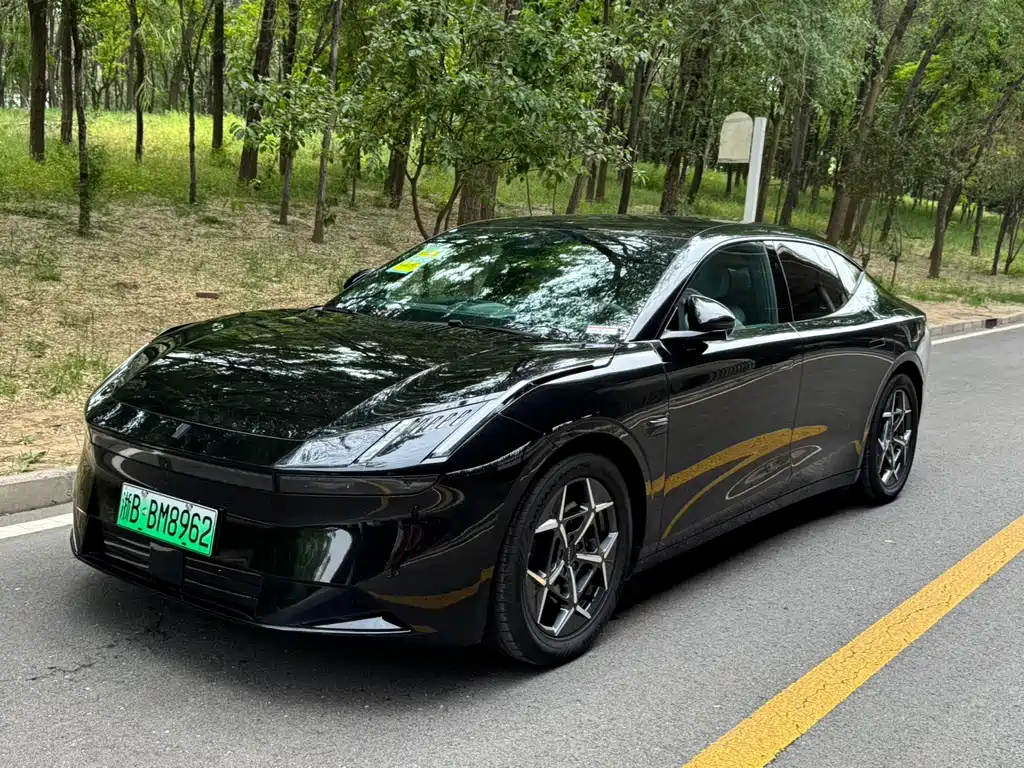 Lynk & Co Z10 2024 STARBUFF 95kWh 766km