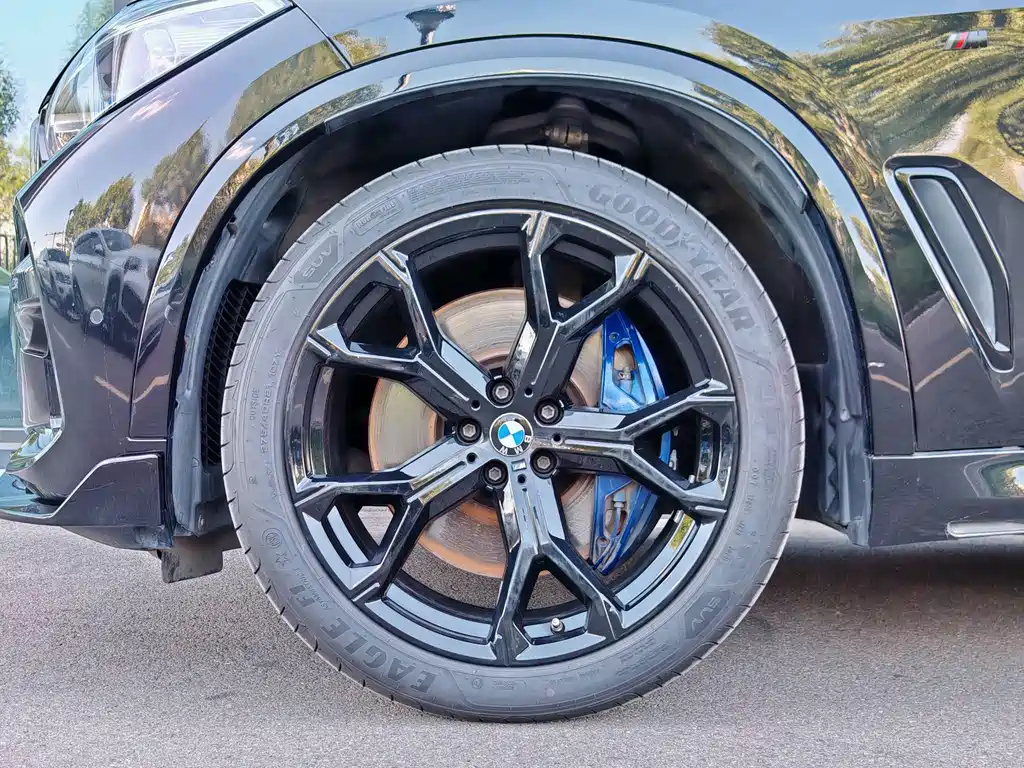 BMW X5 (Import) — миниатюра 7