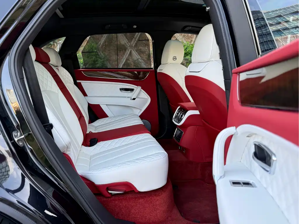 Bentley Bentayga 2017 6.0T Standard