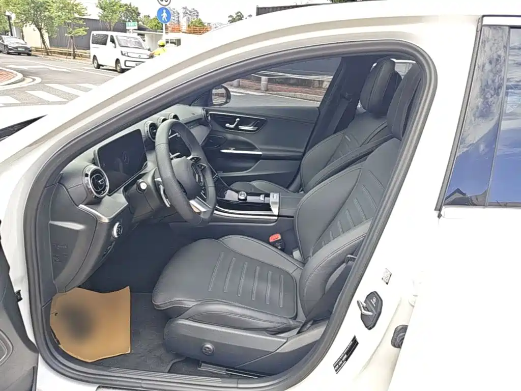 Mercedes-Benz C-Class — миниатюра 15