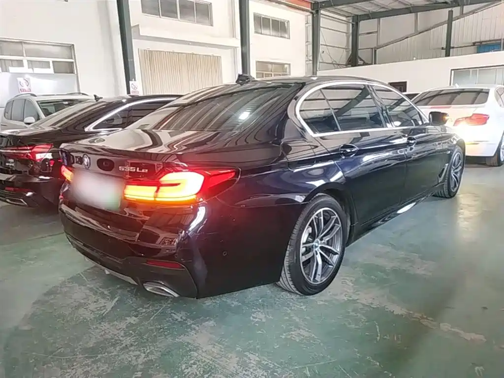BMW 5 Series 5 2022 535Le M Sport