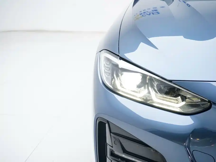 BMW 4 Series — миниатюра 11