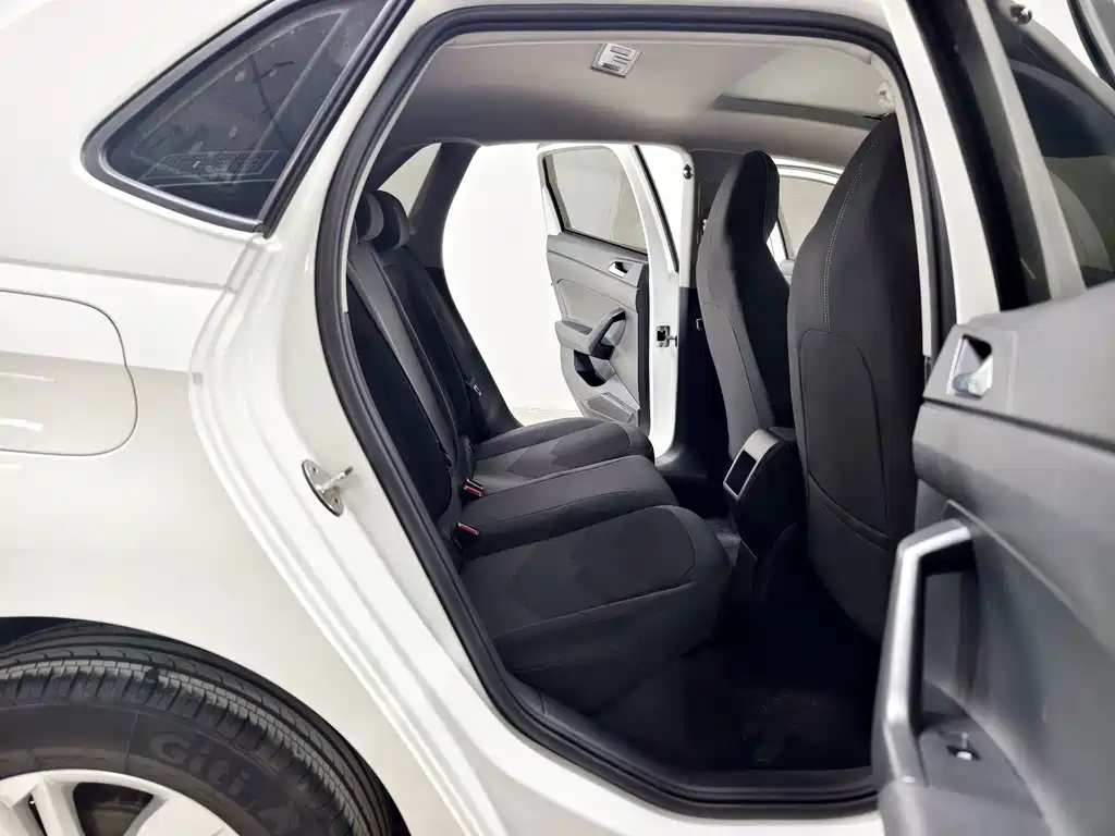 Volkswagen Polo — миниатюра 16