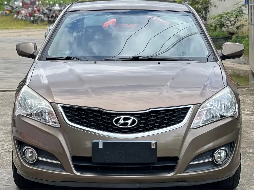 Hyundai Elantra 2015 1.6L MT Comfort