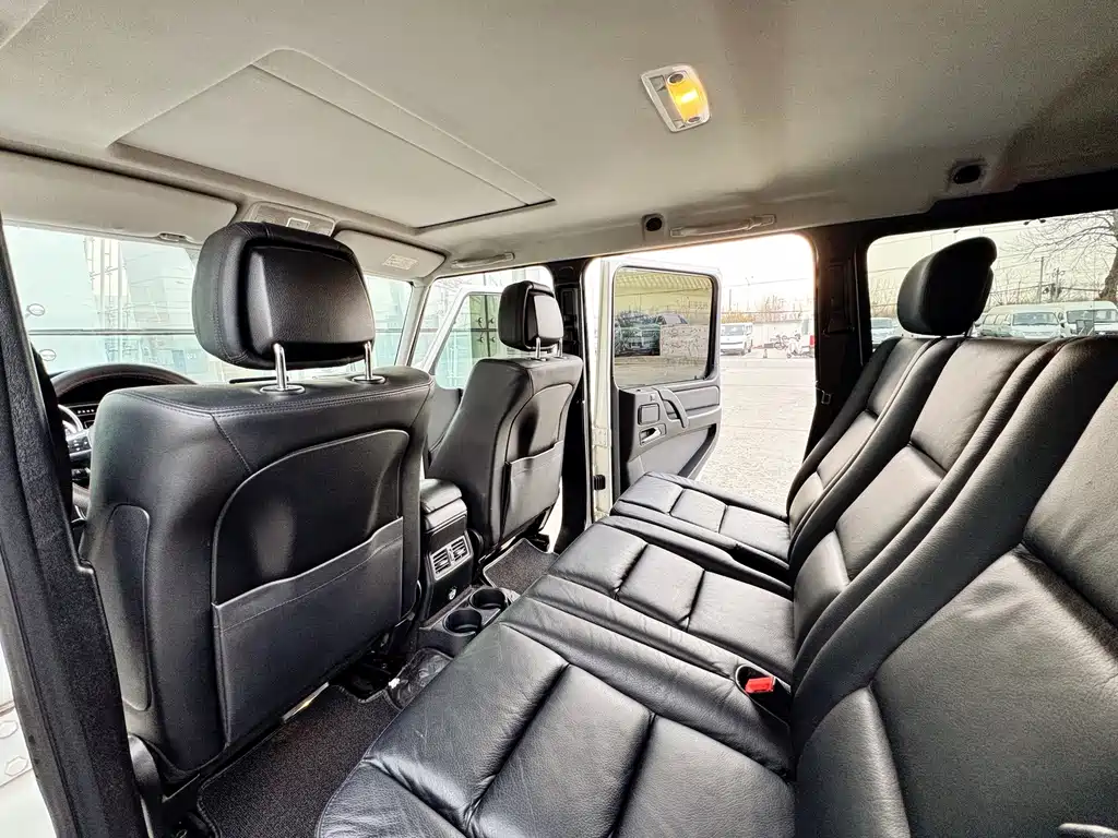 Mercedes-Benz G-Class — миниатюра 11