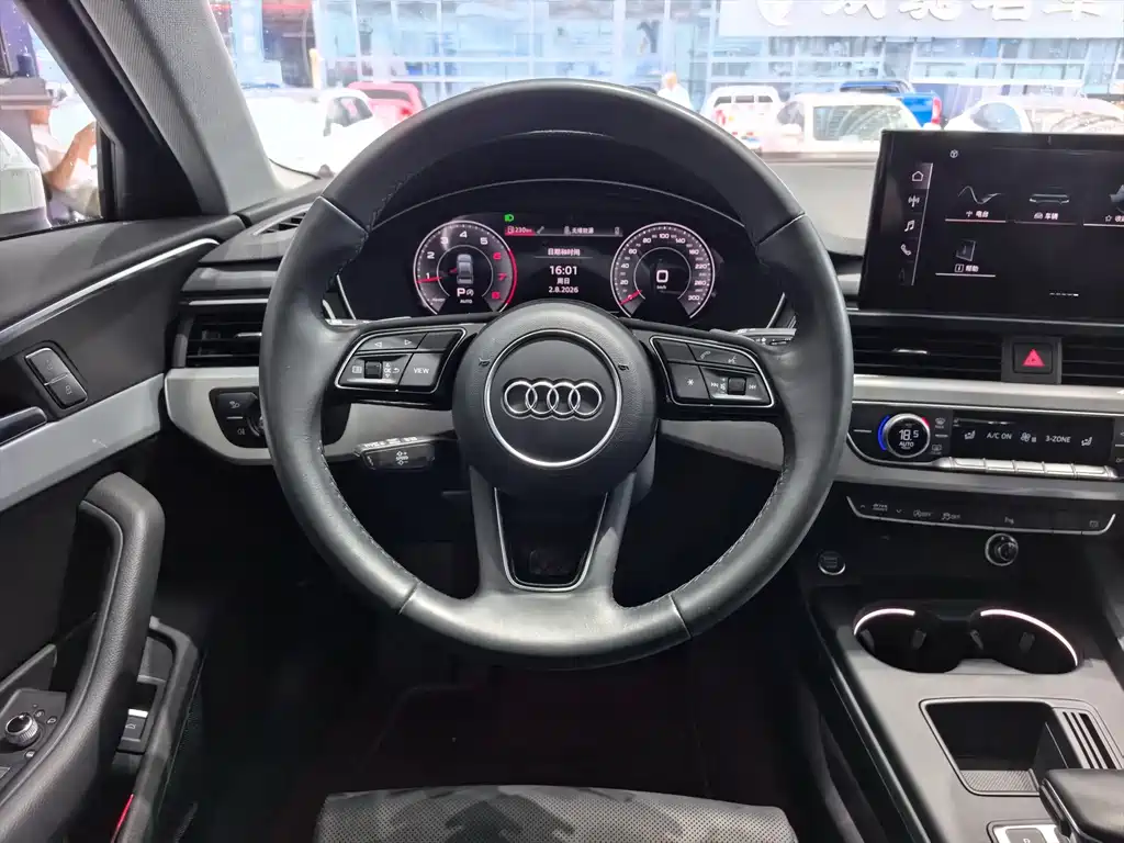 Audi A4L — миниатюра 7