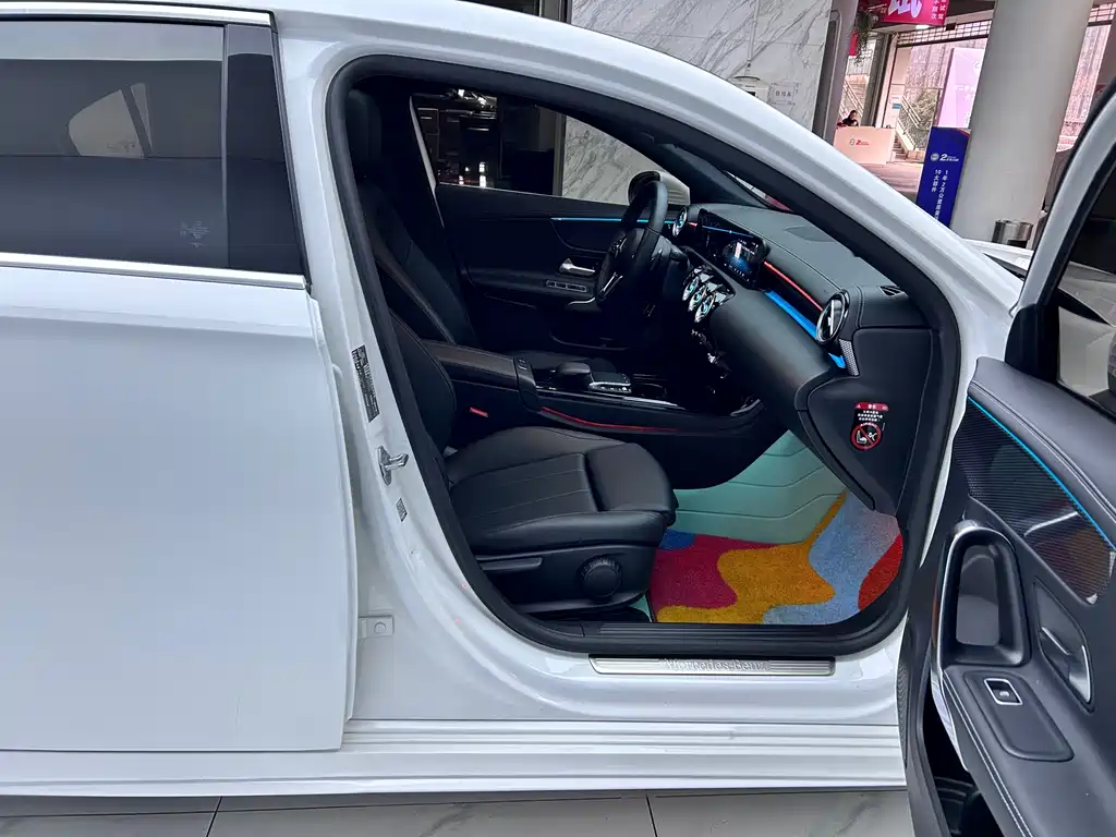 MERCEDES-BENZ A CLASS