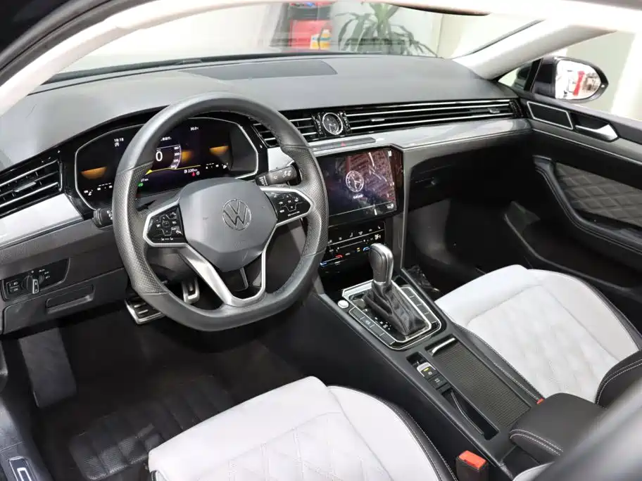 Volkswagen Magotan 2023 200 330TSI DSG Lead