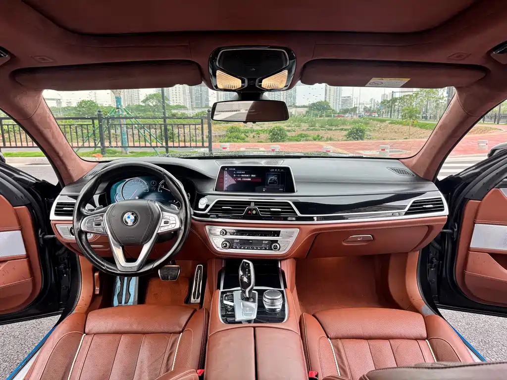 BMW 7 Series 7 2018 740Li xDrive Premium M Sport