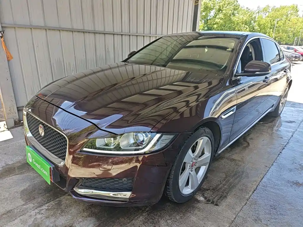 Jaguar XFL
