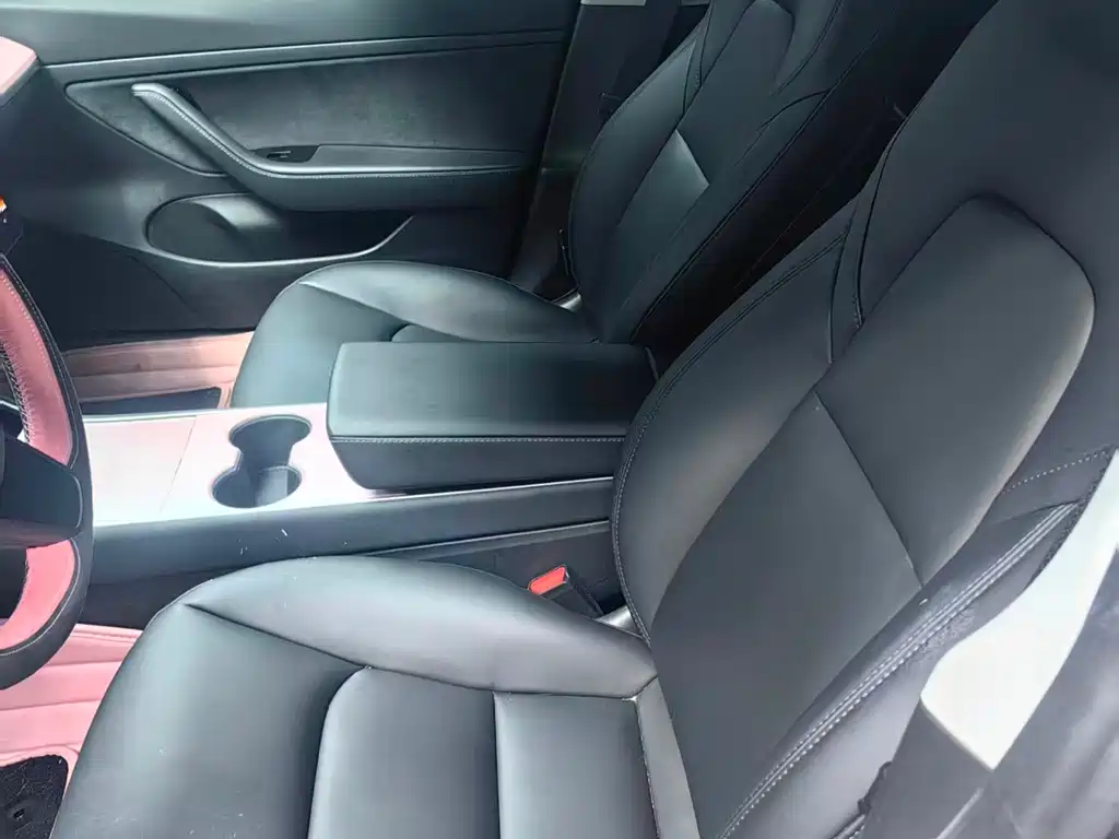 Tesla Model 3 — миниатюра 4