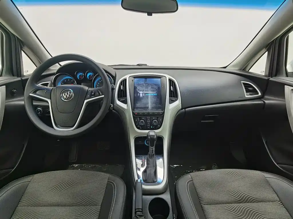 Buick Excelle 2013 XT 1.6L AT Fashion
