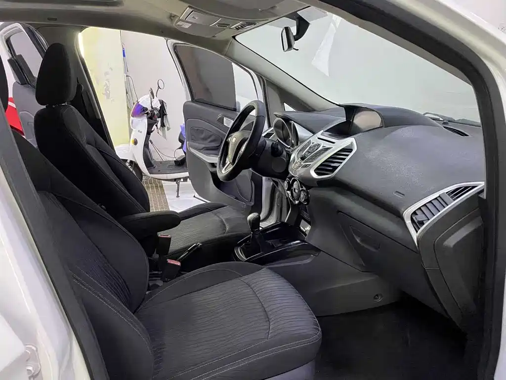 Ford Ecosport — миниатюра 9