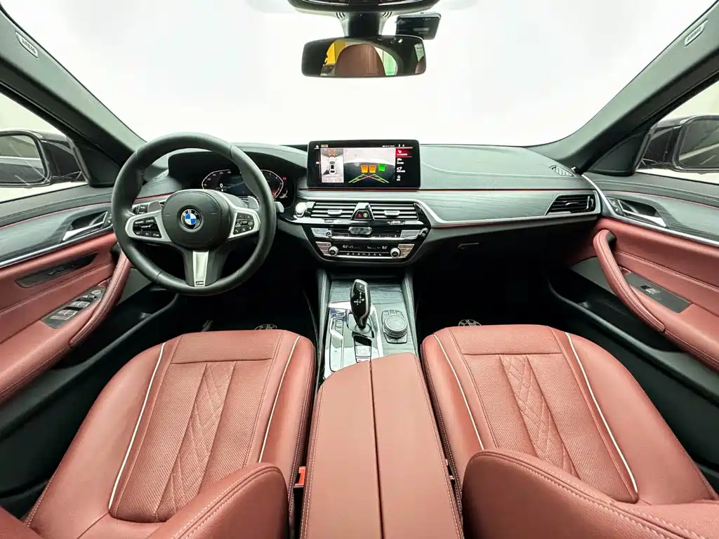 BMW 5 Series — миниатюра 20