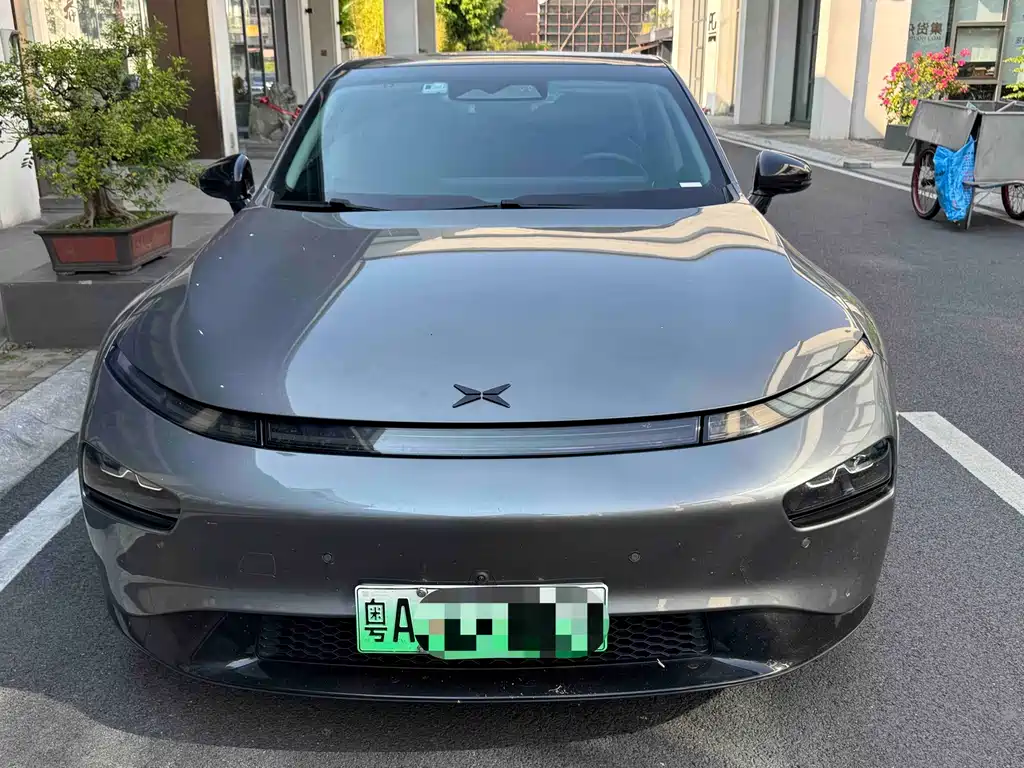 XPeng P7 — миниатюра 2