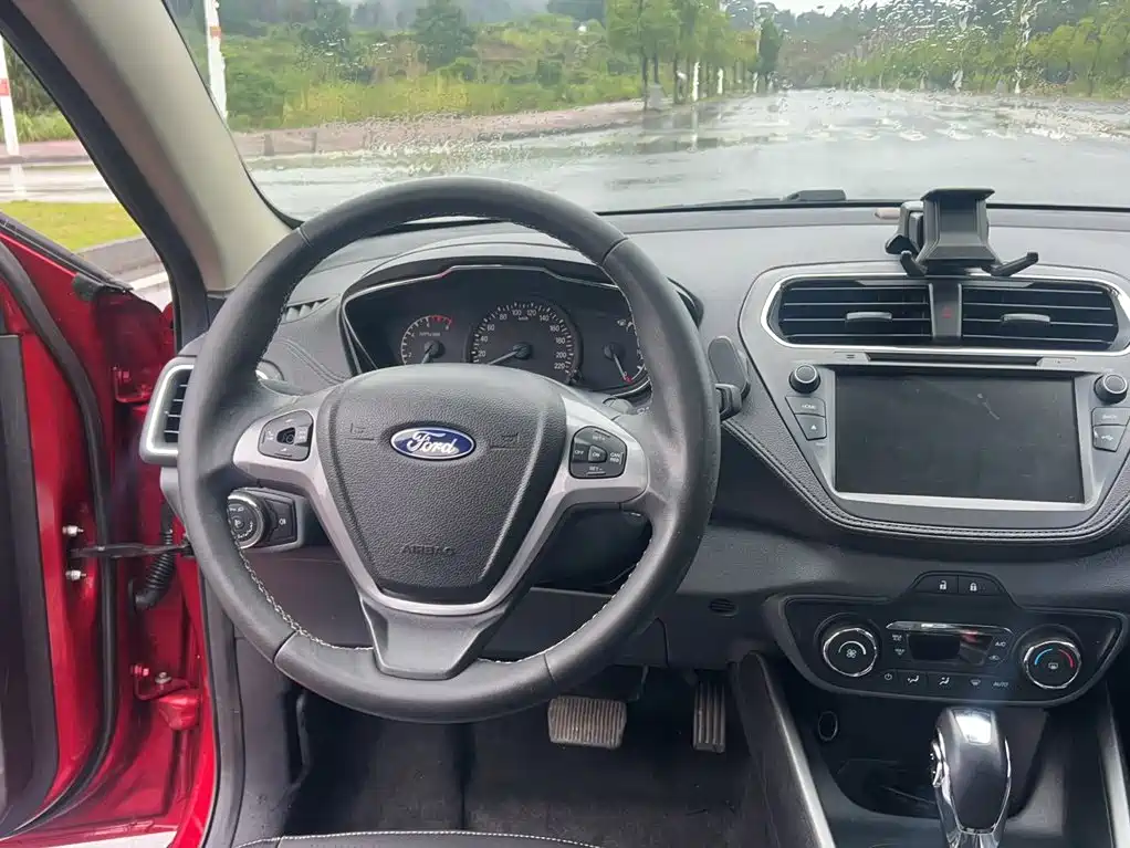 Ford Escort — миниатюра 10