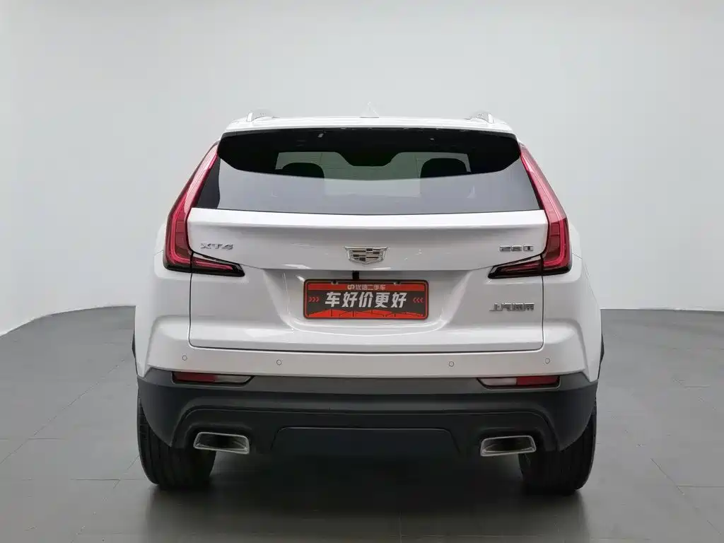 Cadillac XT4 2022 28T