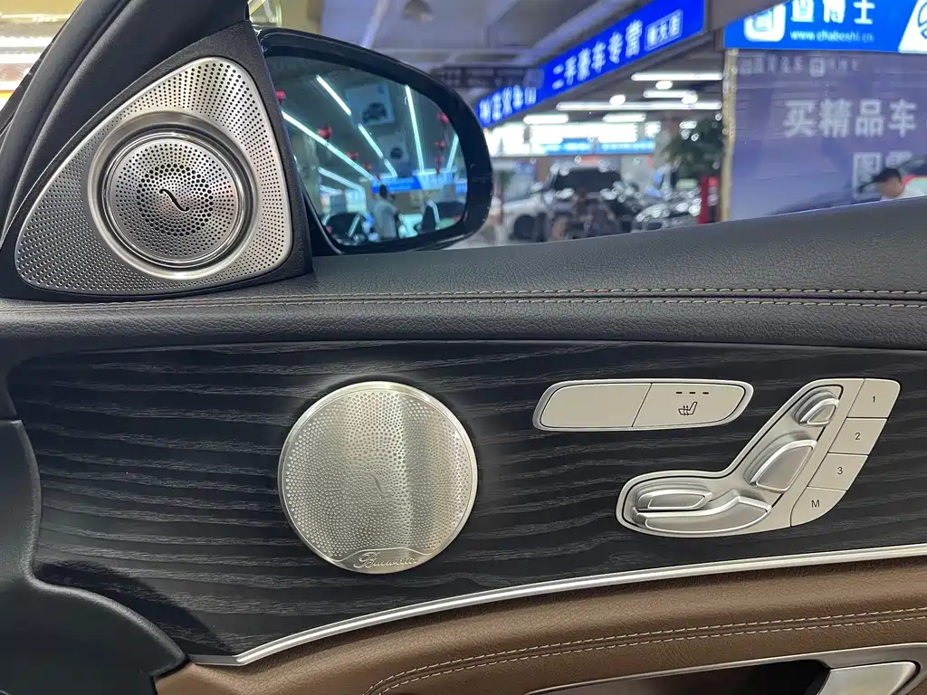 Mercedes-Benz E-Class — миниатюра 12