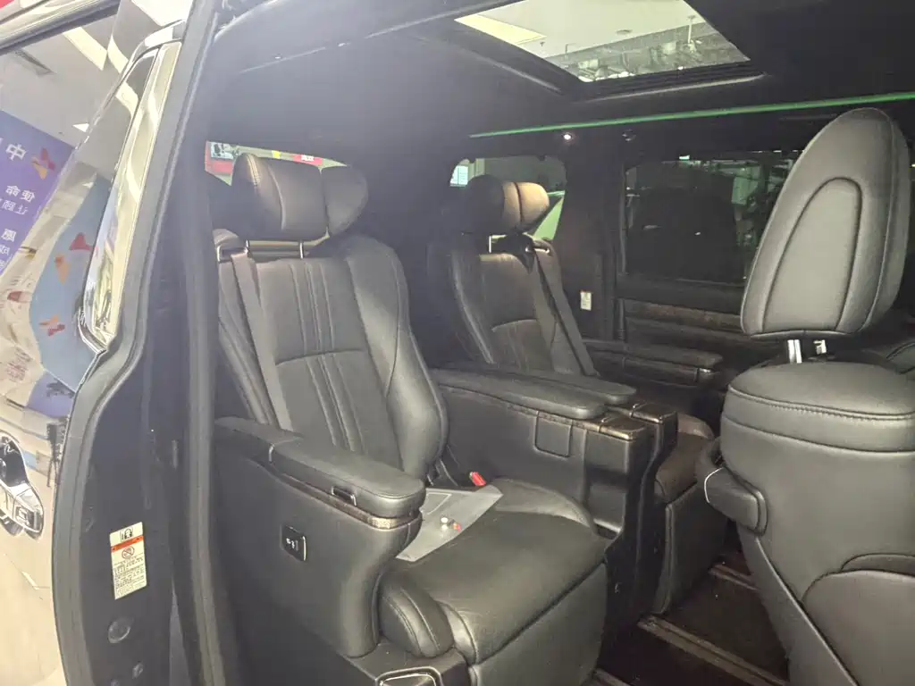 Toyota Alphard 2022 3.5L AT