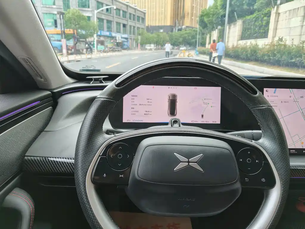 XPeng P7 — миниатюра 10