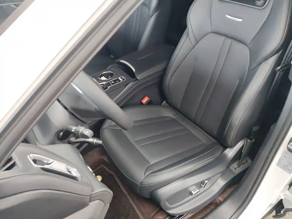 Hongqi Hongqi HS3 — миниатюра 15