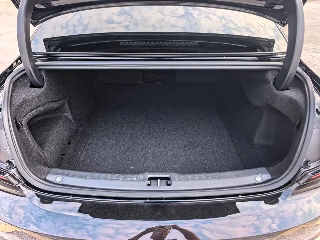 Volvo S90 — миниатюра 25