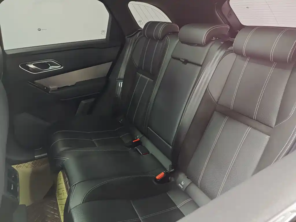 Land Rover Velar — миниатюра 8