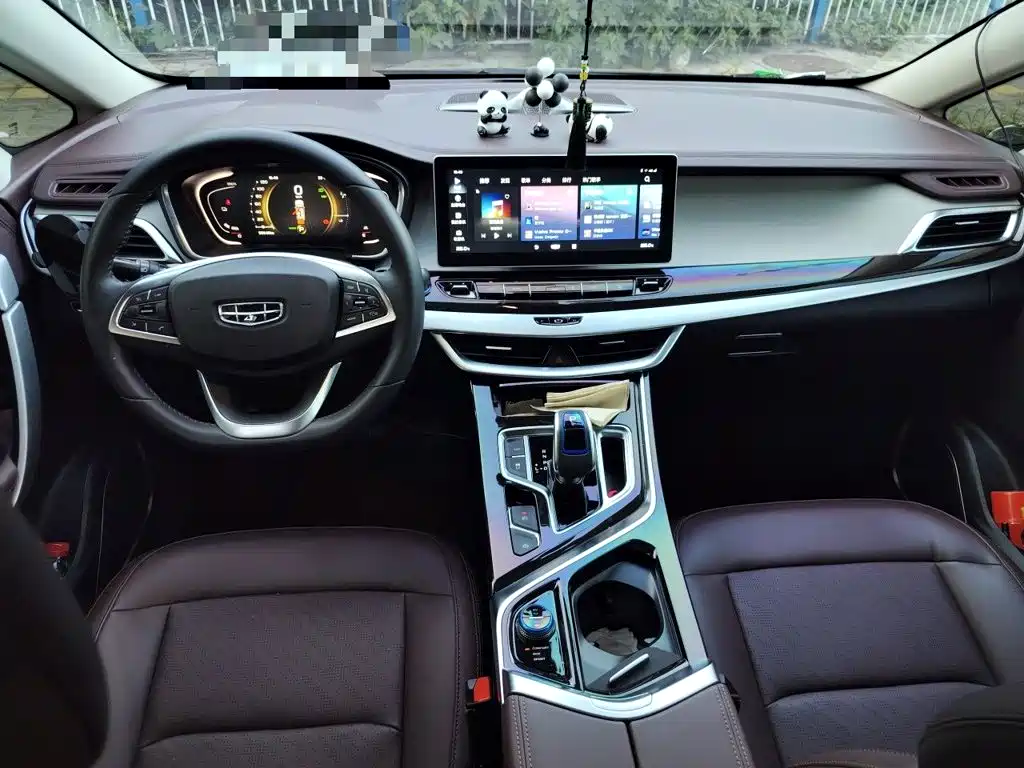 Geely Jia Ji New Energy — миниатюра 10