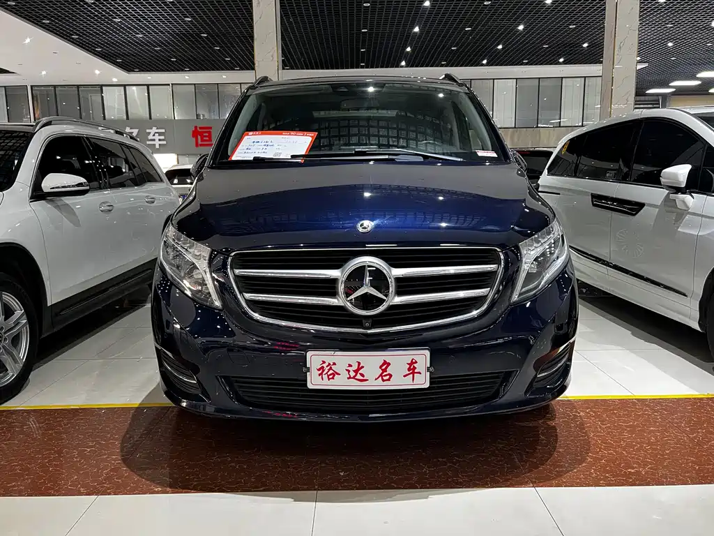 Mercedes-Benz V-Class — миниатюра 2