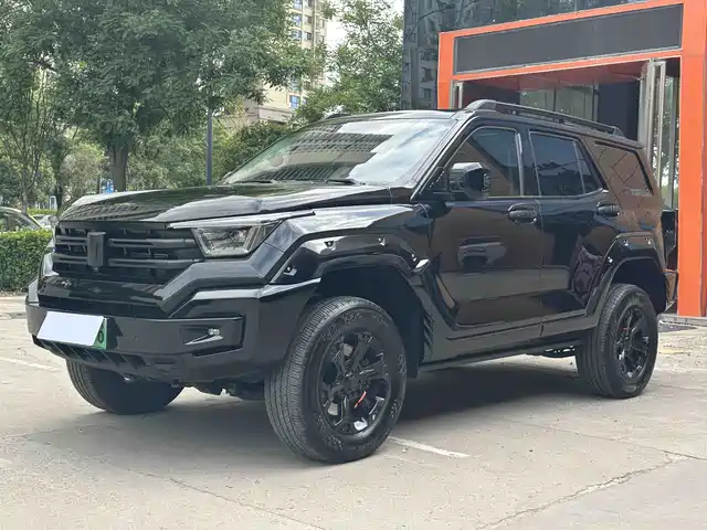 2025 TANK 400