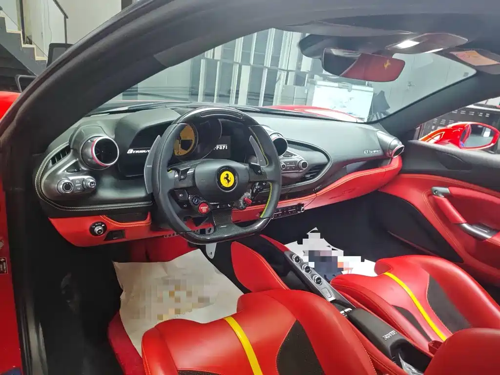 Ferrari F8 — миниатюра 3