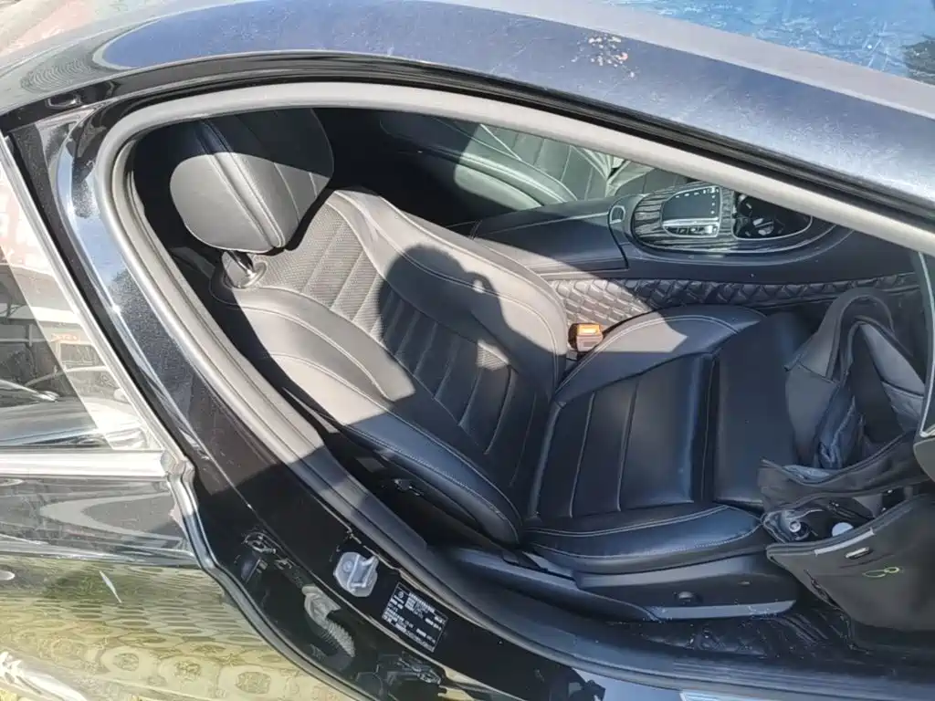Mercedes-Benz E-Class — миниатюра 25