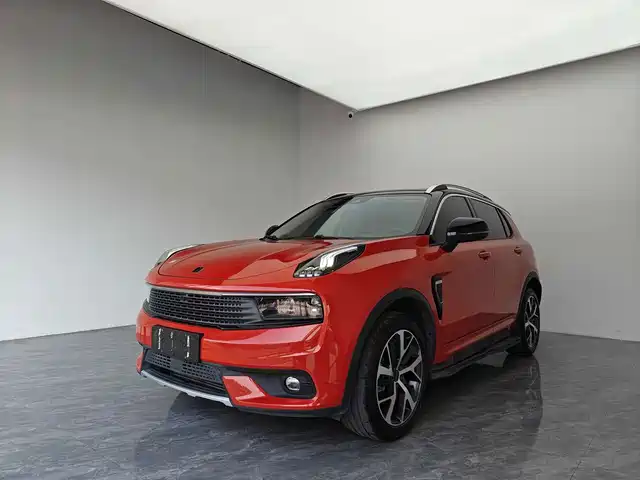 2018 Lynk & Co 01