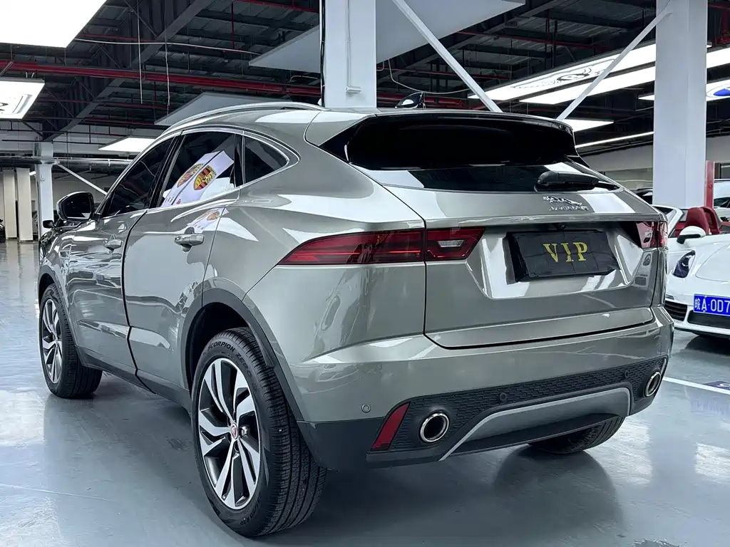 JAGUAR E PACE